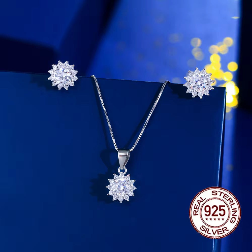 Latest Dazzling Cubic Zirconia White Flower 925 Sterling Silver Necklace & Earring Set