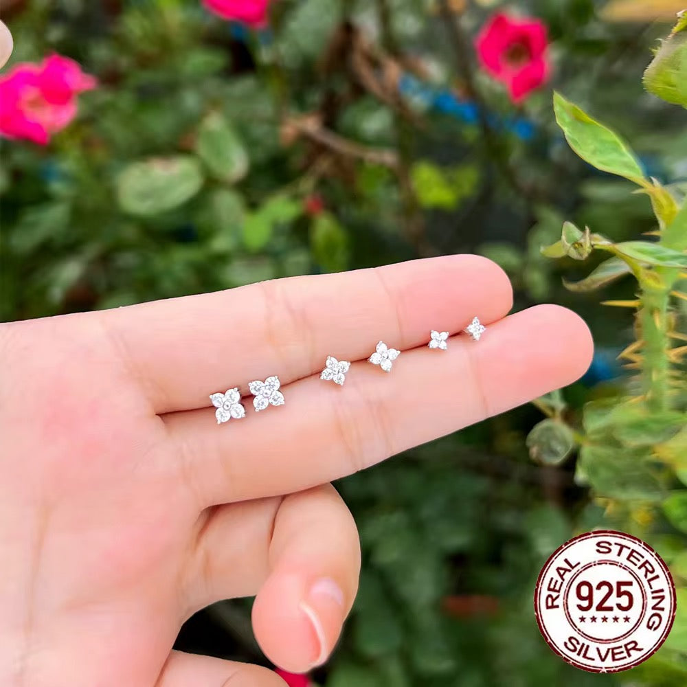 Simple Flower Stud Earrings – 925 Sterling Silver CZ (size :3mm–5mm)