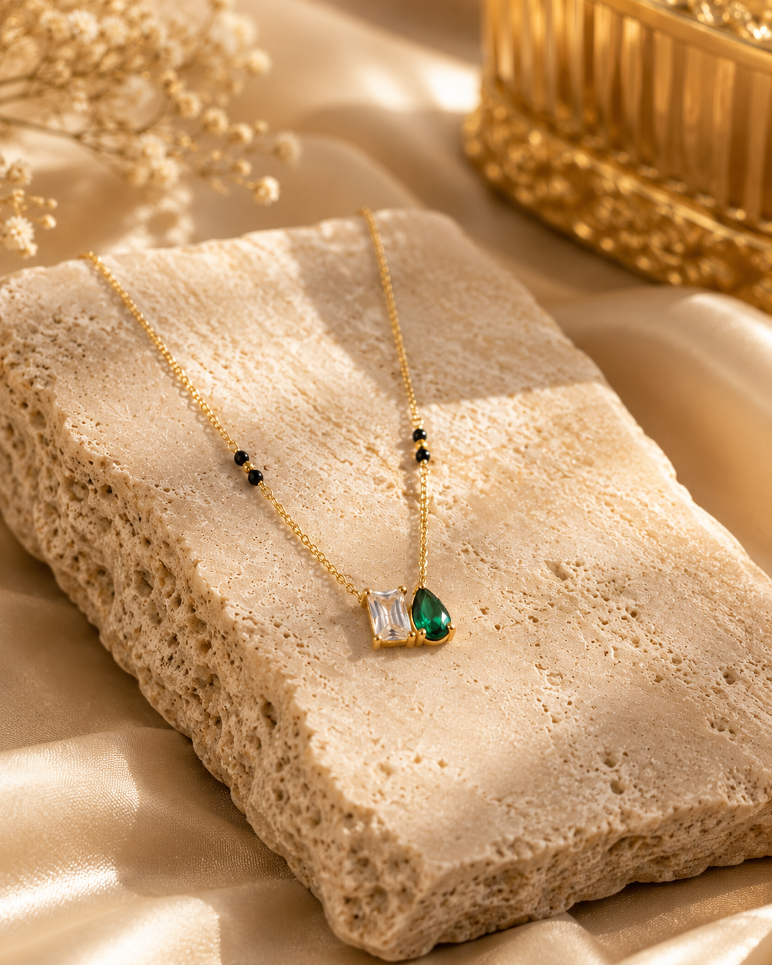 Emerald Duo Mangalsutra Minimal Mangalsutra