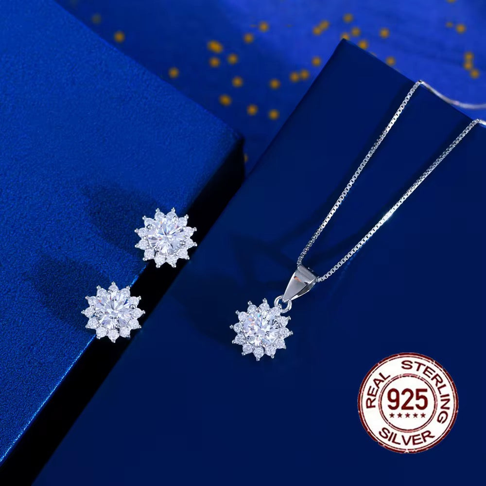 Latest Dazzling Cubic Zirconia White Flower 925 Sterling Silver Necklace & Earring Set