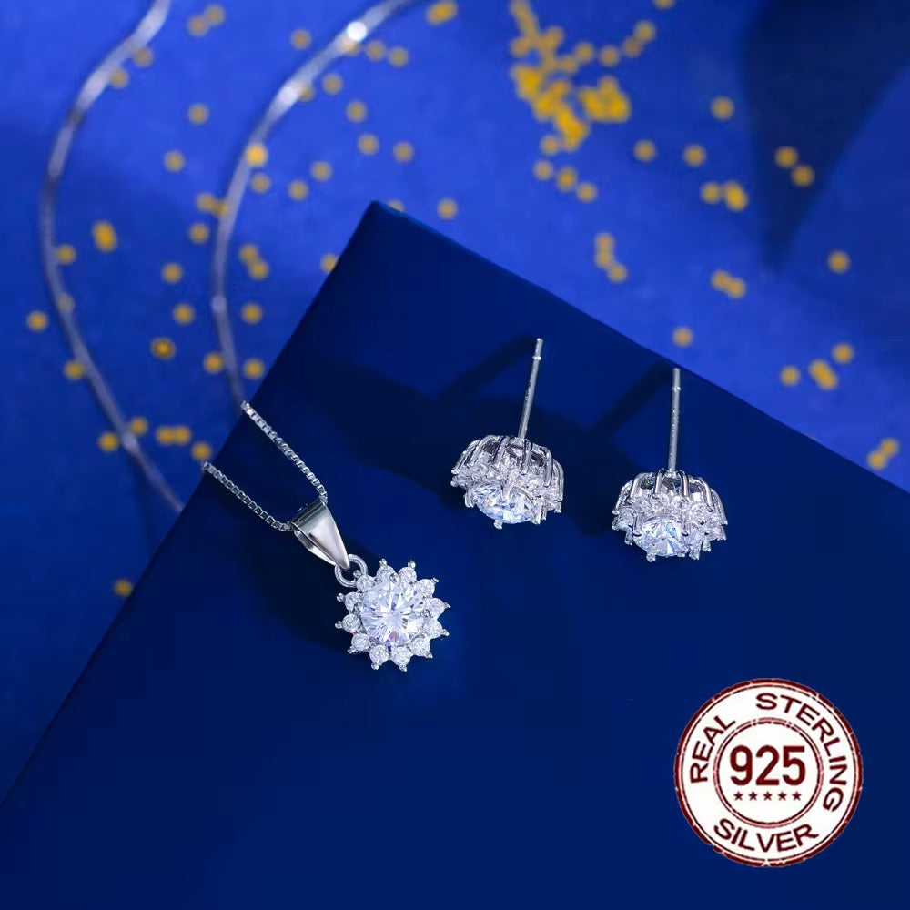 Latest Dazzling Cubic Zirconia White Flower 925 Sterling Silver Necklace & Earring Set