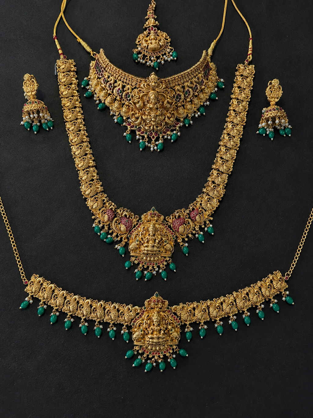 Laxmi Heavy Antique Bridal Jewellery Set