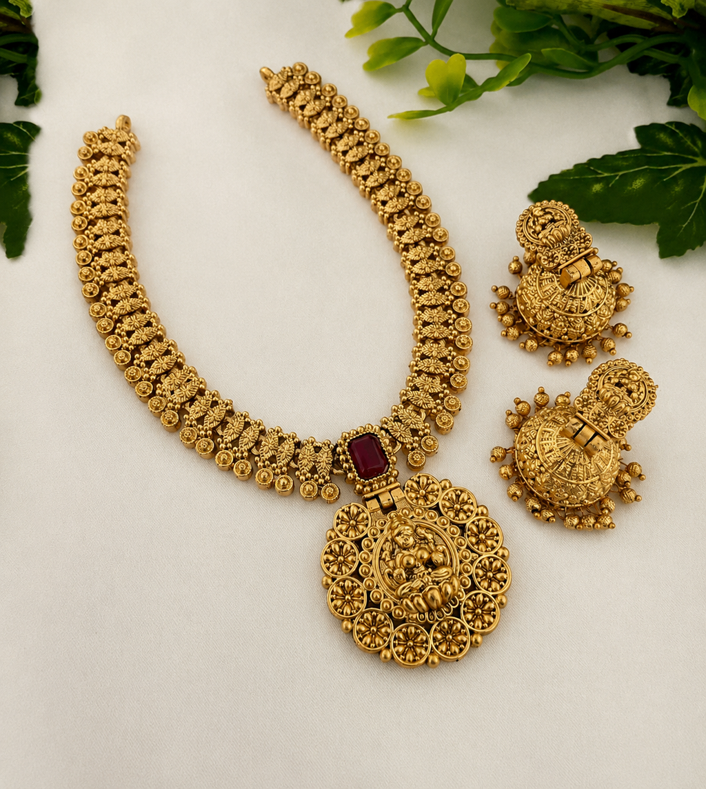 Vaibhavi Temple Necklace Set – Lakshmi Pendant with Ruby Centre Stone & Matching Earrings