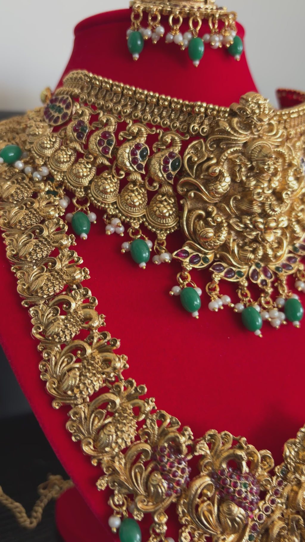 Laxmi Heavy Antique Bridal Jewellery Set