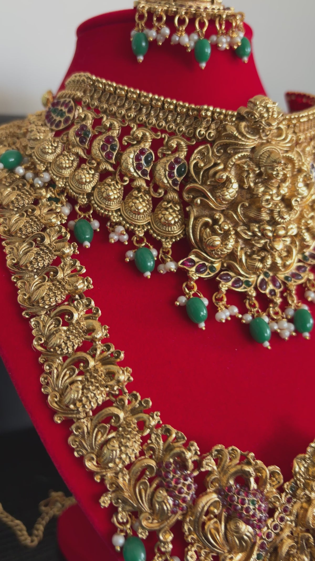 Laxmi Heavy Antique Bridal Jewellery Set