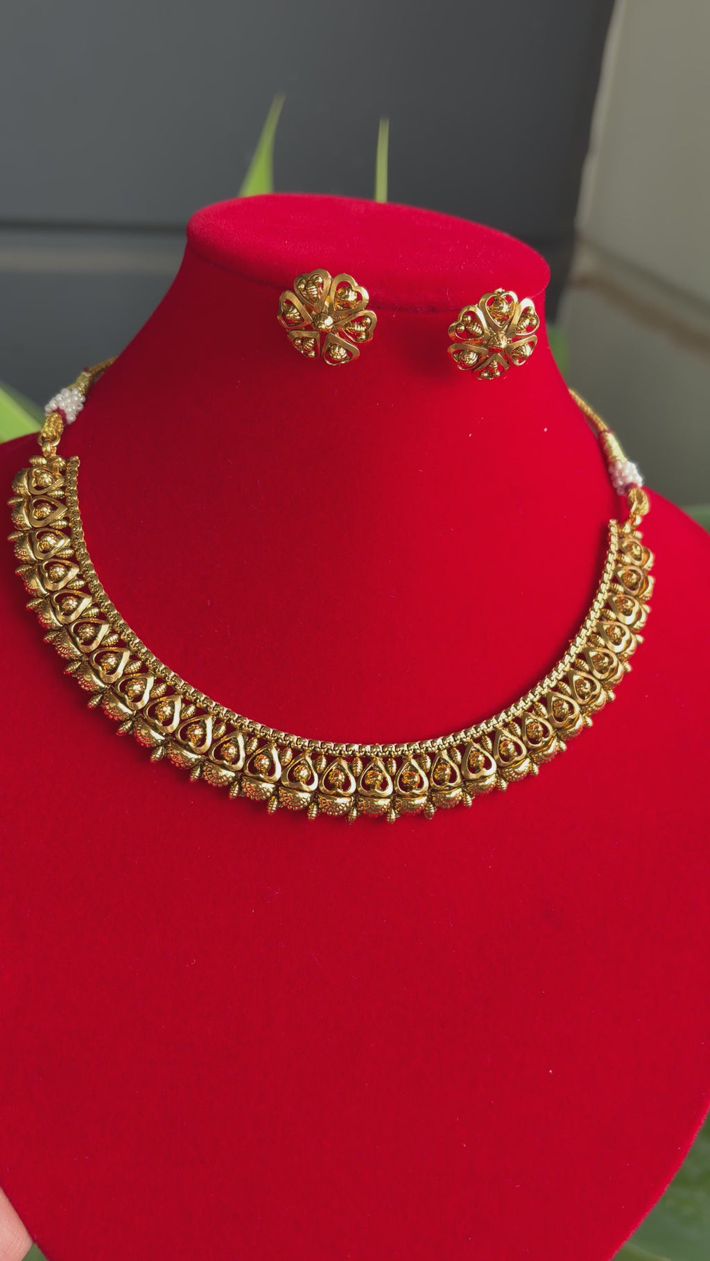 Aaradhya Necklace Set