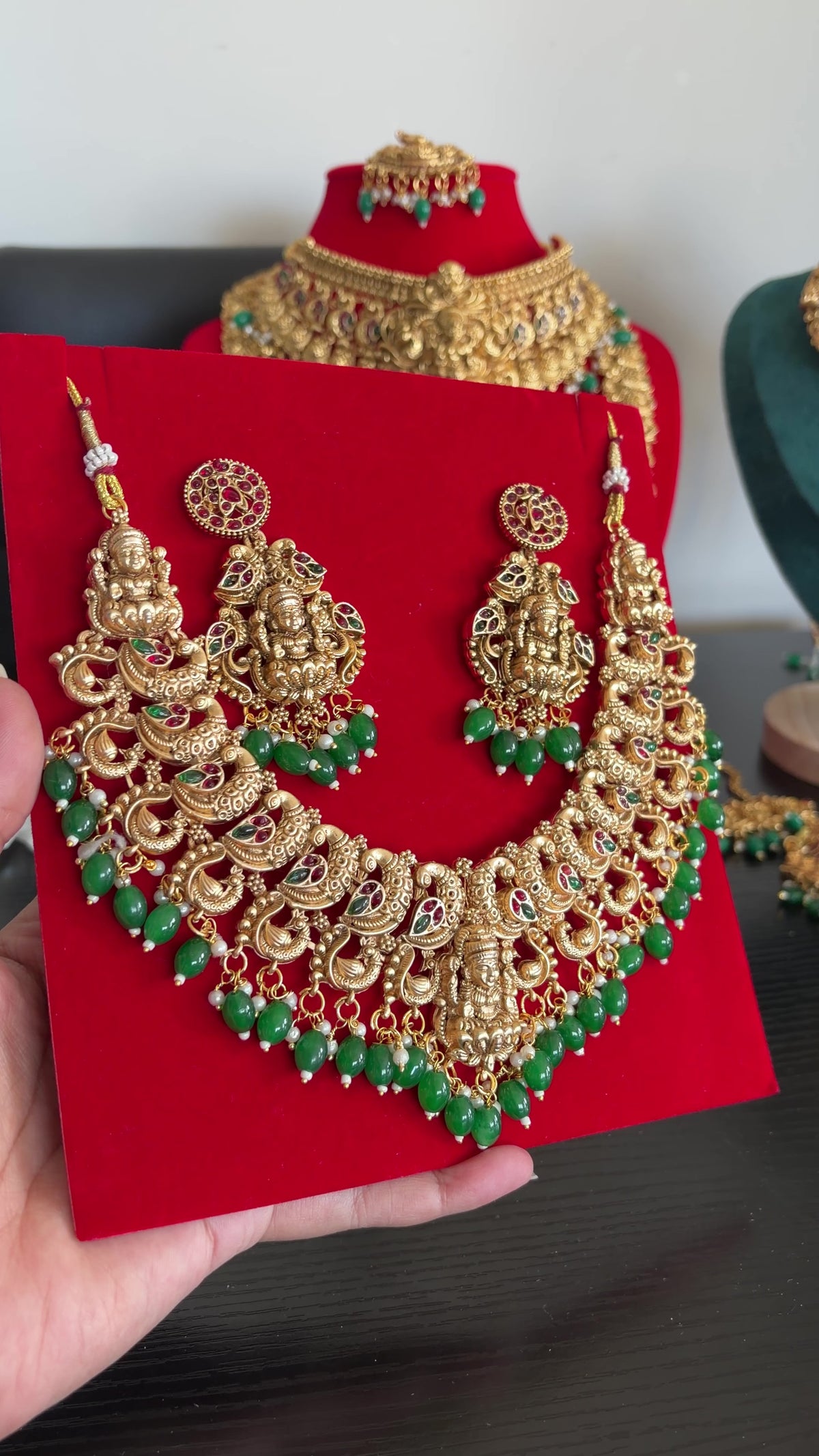 Divine Temple Necklace & Earrings Set – Traditional Luxury