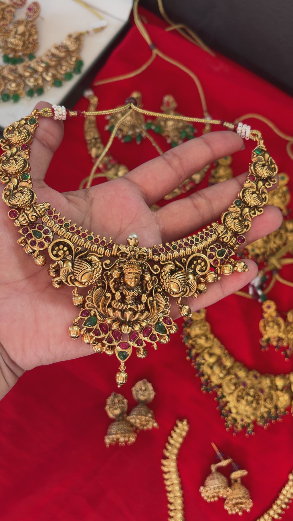 Lakshmi Varam Temple Necklace Set 🌟