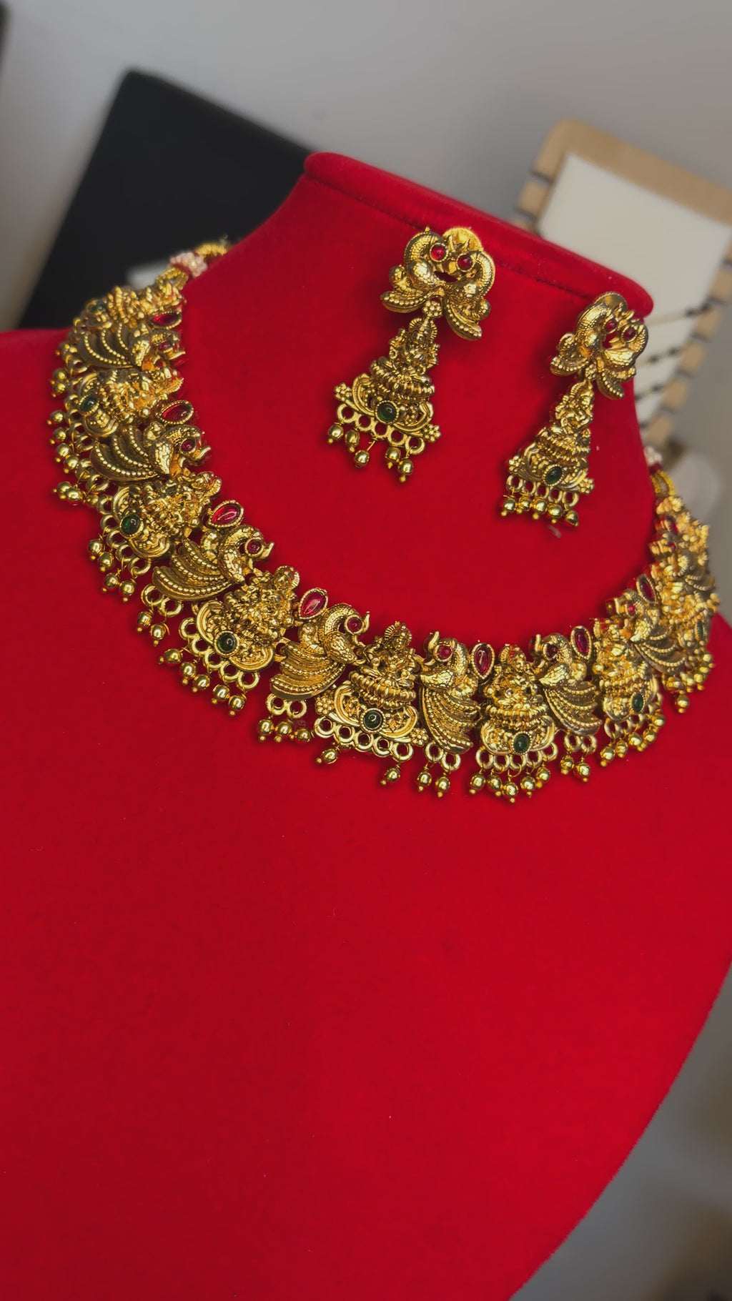 Lakshmi  Necklace Set | Antique Gold Jhumka Earrings