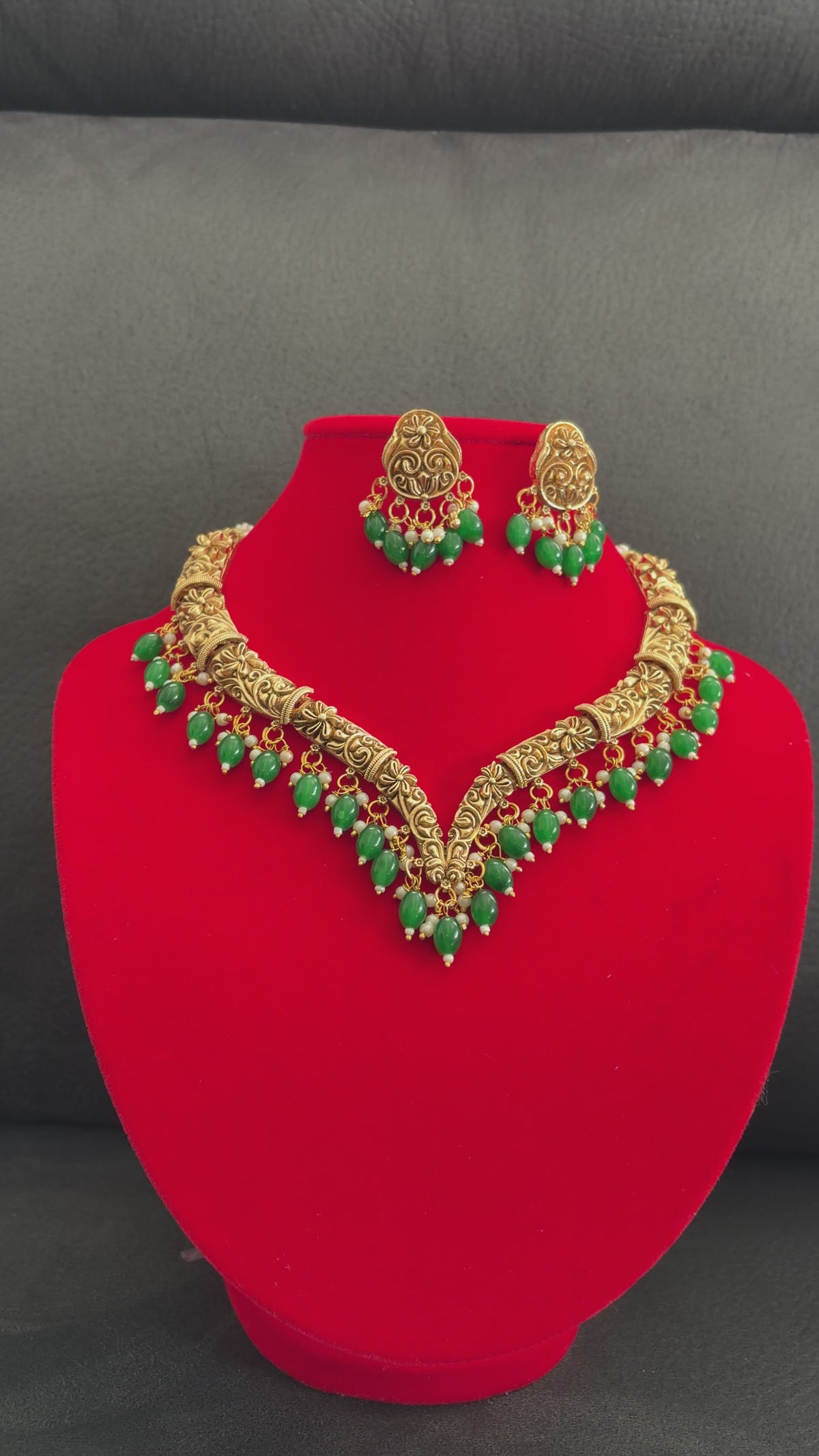 Maya Necklace Set